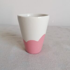 Gobelet/tasse en porcelaine vague rose