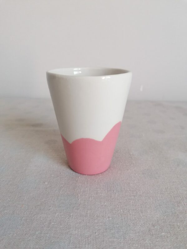 Gobelet/tasse en porcelaine vague rose